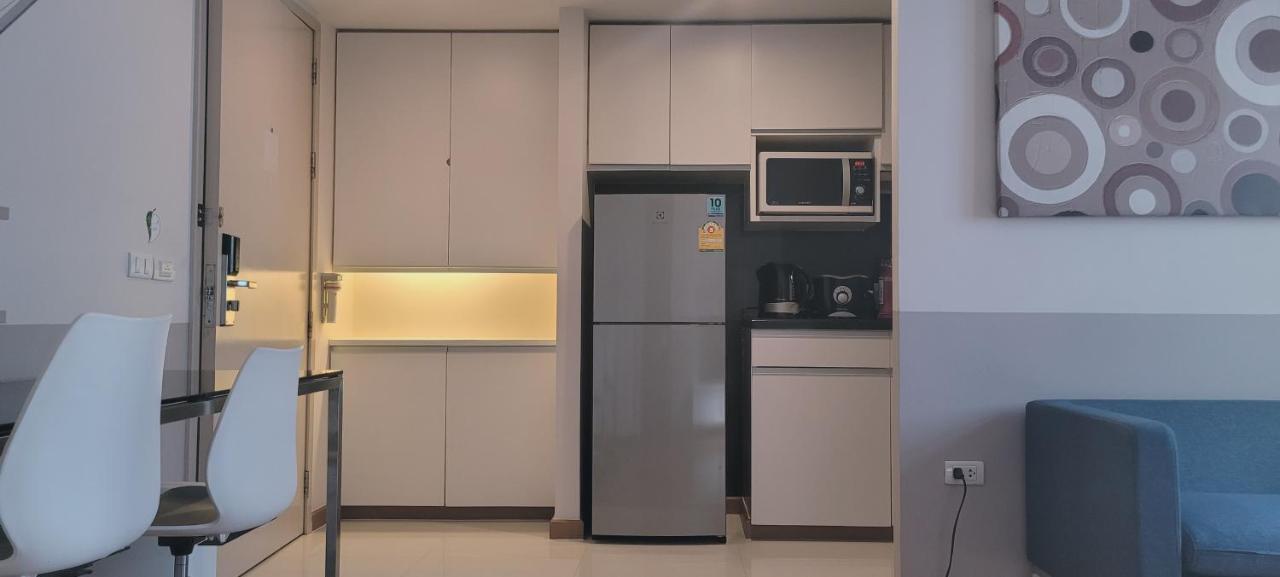 Twenty Three Residence Банкок Екстериор снимка